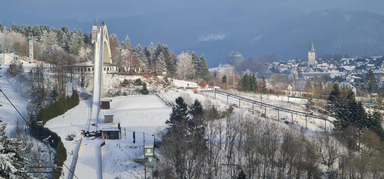Pistenblume Apartment - Skipiste, Stadtzentrum Winterberg Buitenkant foto